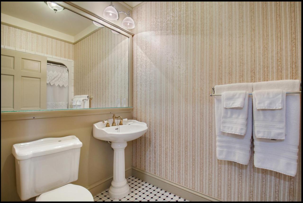 Carnegie Hall Boutique Hotel Ladysmith Εξωτερικό φωτογραφία